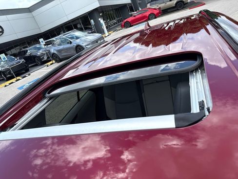 Used 2023 Toyota RAV4 XLE Premium FWD image 9