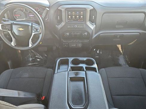 Used 2021 Chevrolet Silverado 2500 Custom w/ Custom Value Package image 17