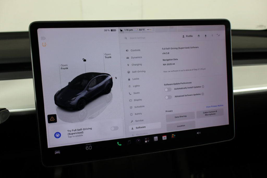 Used 2023 Tesla Model Y Long Range AWD/4WD image 38