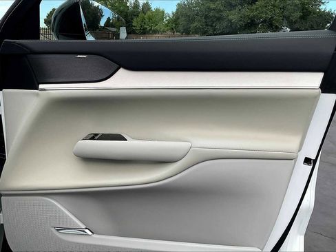 New 2025 Volvo EX90 Ultra image 30