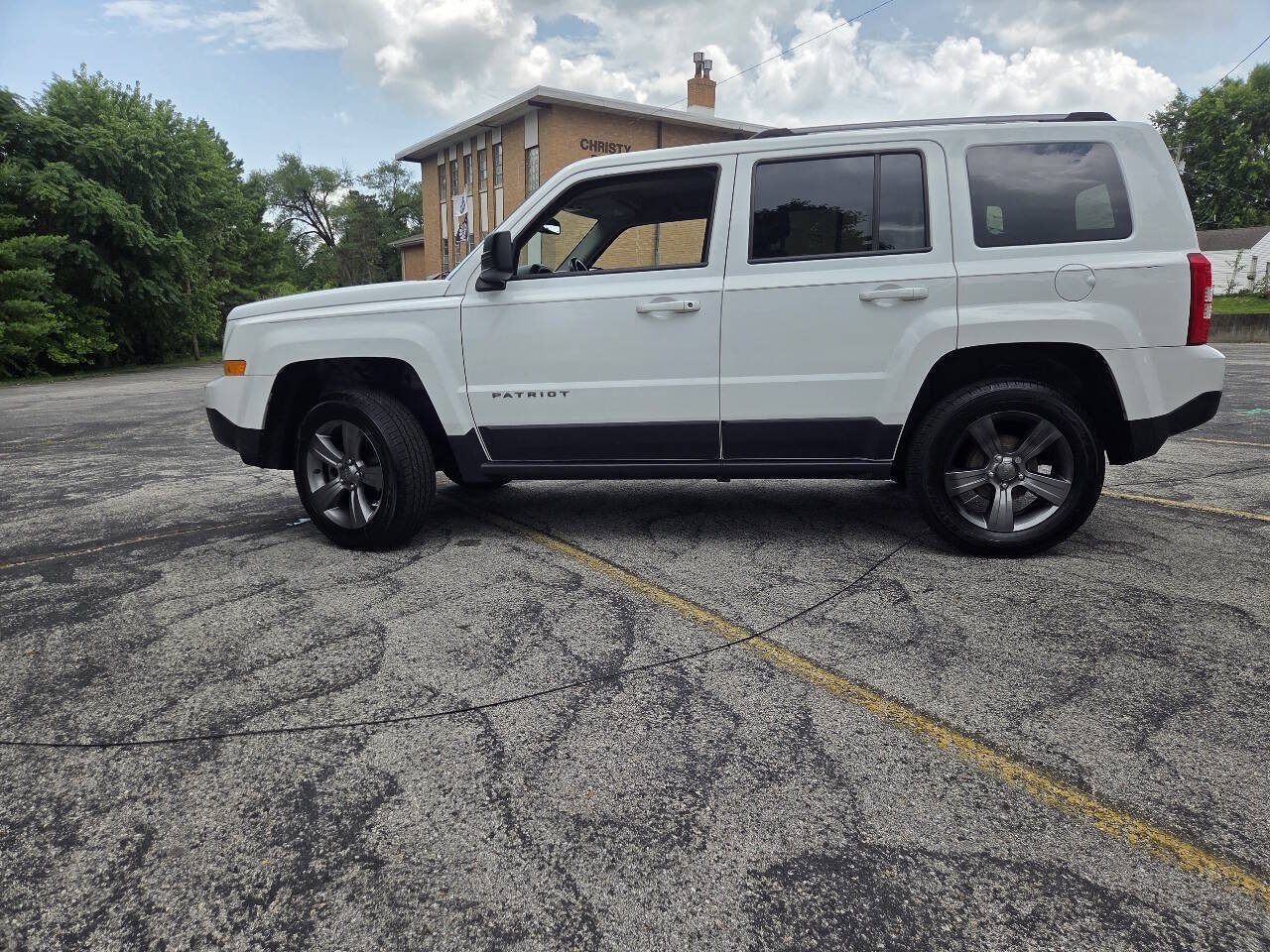 Used 2016 Jeep Patriot Sport w/ Power Value Group FWD image 10