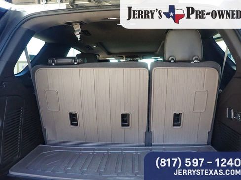 Used 2024 GMC Yukon Denali w/ Denali Reserve Package AWD/4WD image 24