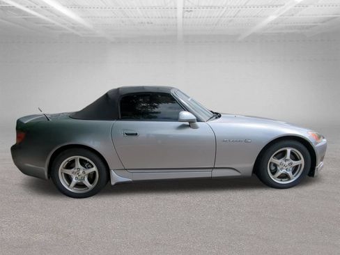 Used 2001 Honda S2000 image 10