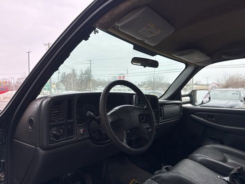 Used 2004 GMC Sierra 3500 SLE image 5