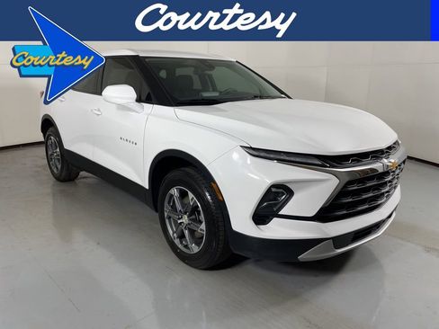 Used 2024 Chevrolet Blazer LT image 1