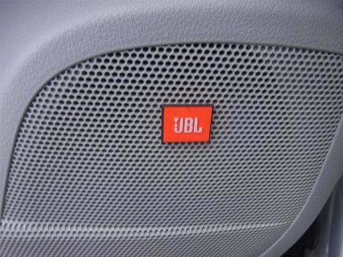 Used 2013 Toyota Highlander Limited FWD image 34