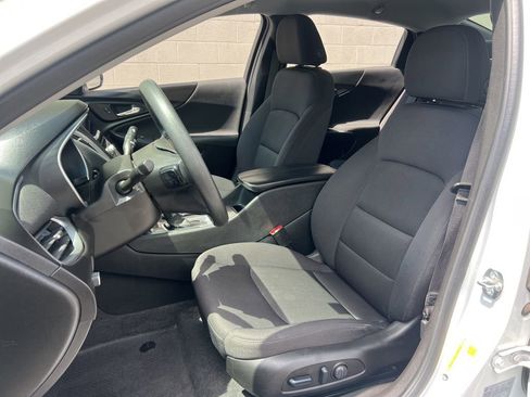 Used 2024 Chevrolet Malibu LT FWD image 20