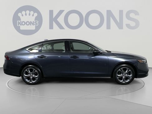 Used 2023 Honda Accord EX image 12