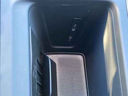 New 2026 Volkswagen Tiguan SE R-Line image 25