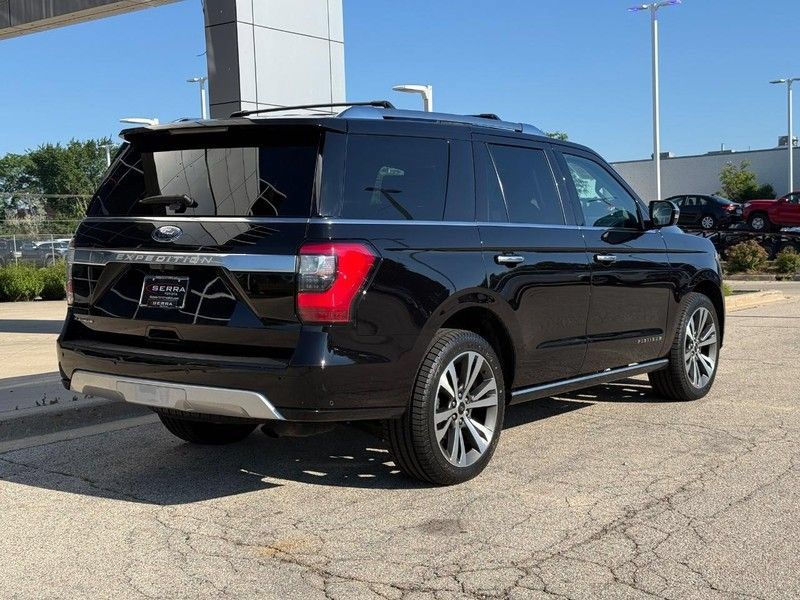 Used 2021 Ford Expedition Platinum AWD/4WD image 3