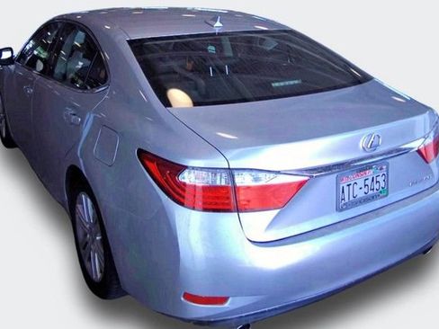 Used 2014 Lexus ES 350 w/ Premium Package FWD image 4