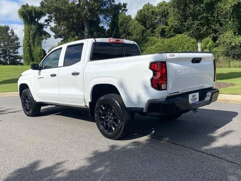 Used 2025 Chevrolet Colorado W/T w/ WT Custom Package RWD image 7