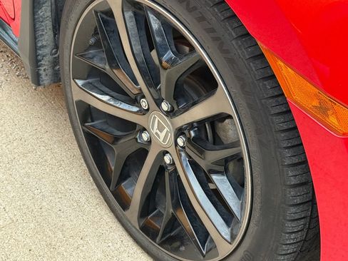 Used 2020 Honda Civic Sport Touring image 5