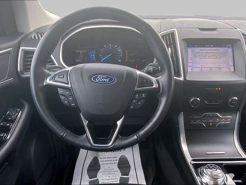 Used 2019 Ford Edge SEL w/ Equipment Group 201A FWD image 6