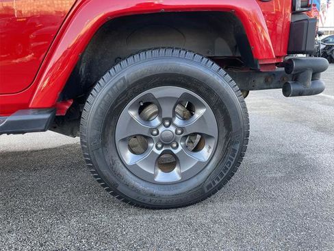 Certified 2017 Jeep Wrangler Unlimited Sport image 10