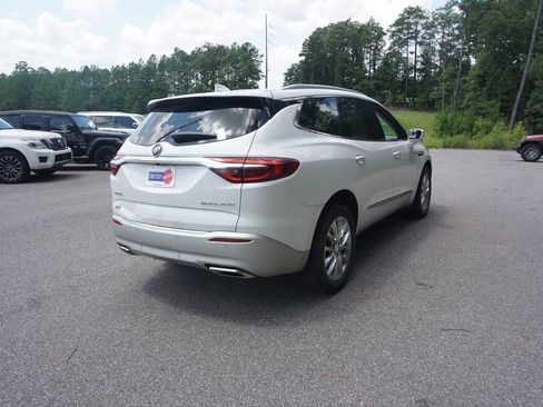 Used 2018 Buick Enclave Premium w/ Experience Buick Package FWD image 24