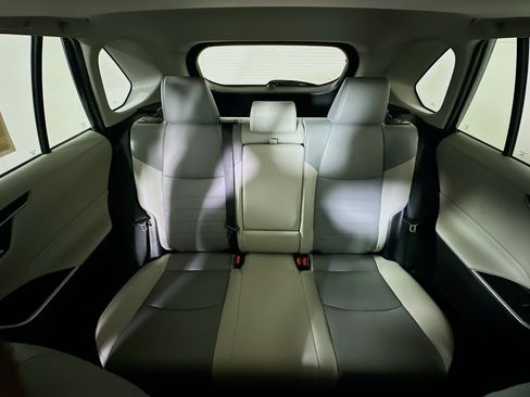 Certified 2024 Toyota RAV4 XLE Premium FWD image 30