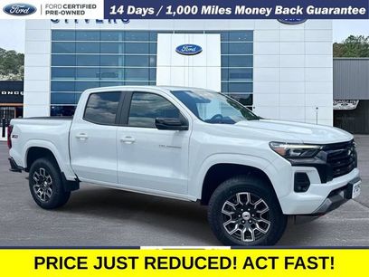 Used 2023 Chevrolet Colorado Z71 w/ Z71 Convenience Package 2