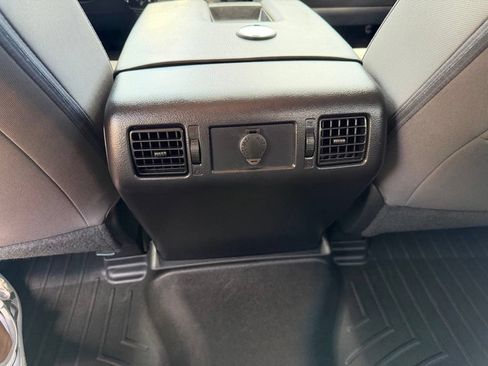 Used 2016 Toyota Tundra SR5 w/ SR5 Upgrade Package RWD image 23