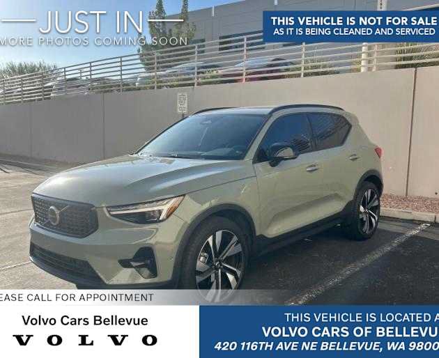 Used 2024 Volvo XC40 B5 Plus w/ Protection Package Premier AWD/4WD image 1