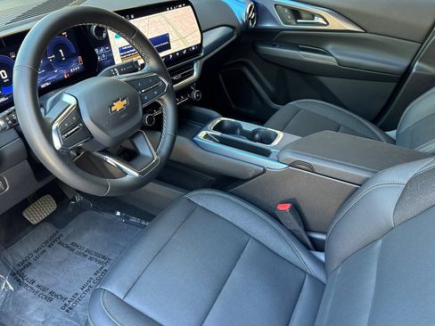 Used 2024 Chevrolet Equinox EV LT w/ LPO, Trailering Package AWD/4WD image 11