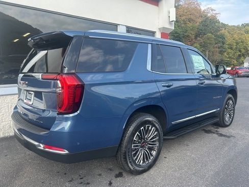 New 2025 GMC Yukon Elevation w/ Elevation Premium Package image 3