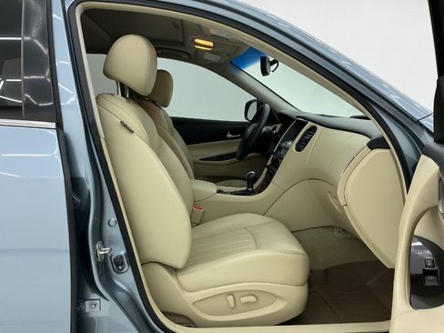 Used 2016 INFINITI QX50 2WD w/ Premium Plus Package image 15