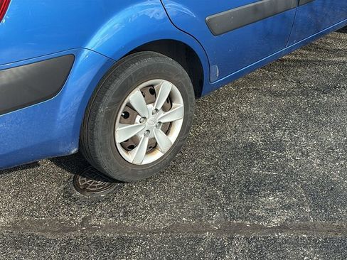 Used 2009 Kia Rio LX image 8