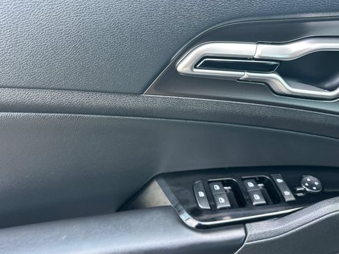 Used 2023 Kia Sportage EX FWD image 10