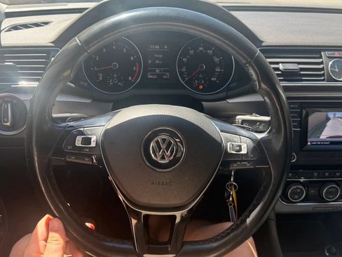 Used 2016 Volkswagen Passat 1.8T R-Line FWD image 17