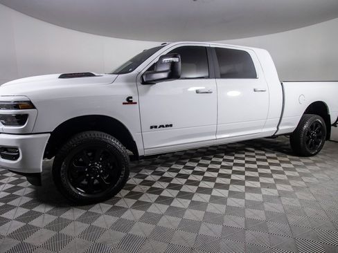 Used 2025 RAM 2500 Laramie w/ Night Edition image 5