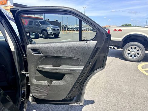 Used 2017 Chevrolet Equinox LT w/ Convenience Package FWD image 30