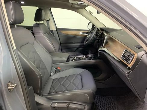 Used 2026 Volkswagen Atlas SE AWD/4WD image 23