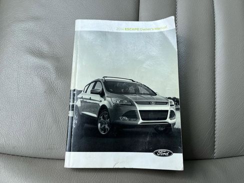 Used 2013 Ford Escape SE image 36