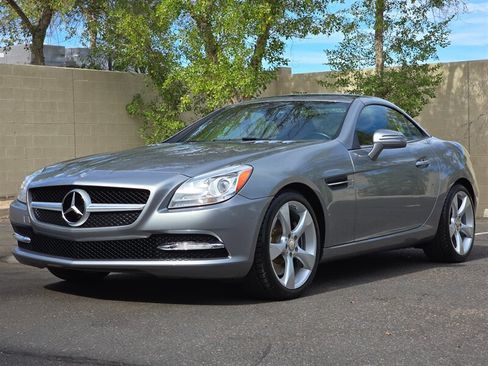 Used 2012 Mercedes-Benz SLK 350 image 5