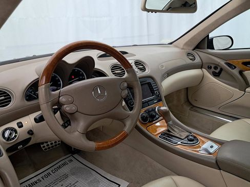 Used 2007 Mercedes-Benz SL 600 image 16