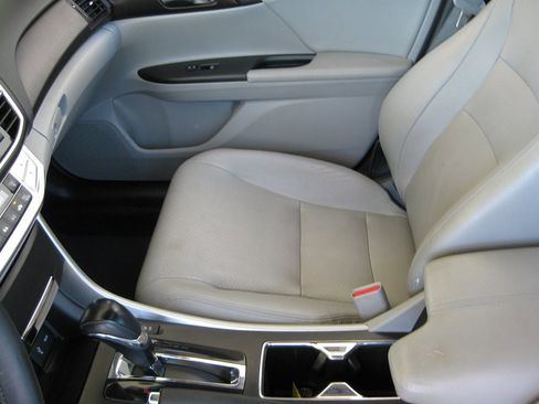 Used 2013 Honda Accord EX-L image 23