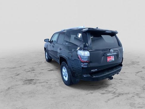 Used 2017 Toyota 4Runner SR5 Premium image 7
