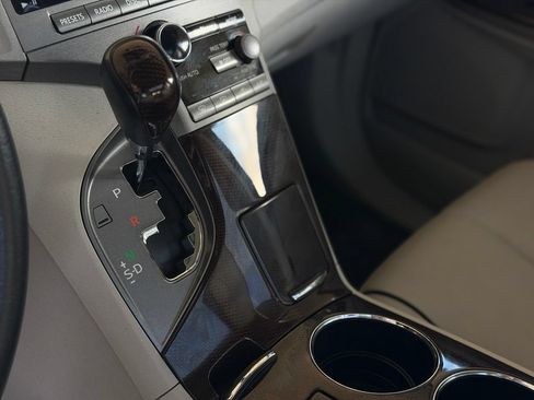 Used 2011 Toyota Venza AWD image 37