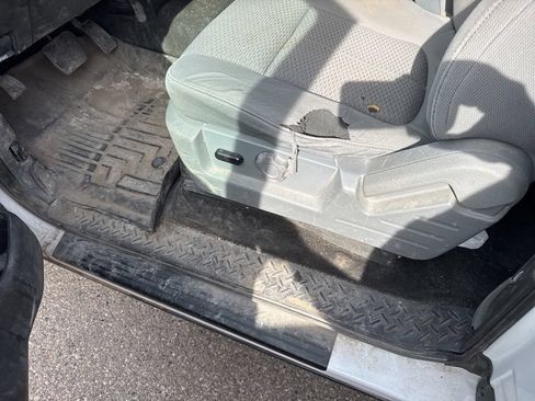 Used 2014 Ford F150 XLT AWD/4WD image 17