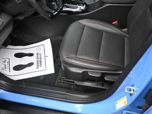 Used 2024 Chevrolet Trax RS w/ Driver Confidence Package FWD image 11
