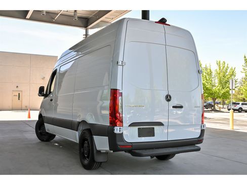 New 2026 Mercedes-Benz Sprinter 2500 image 4
