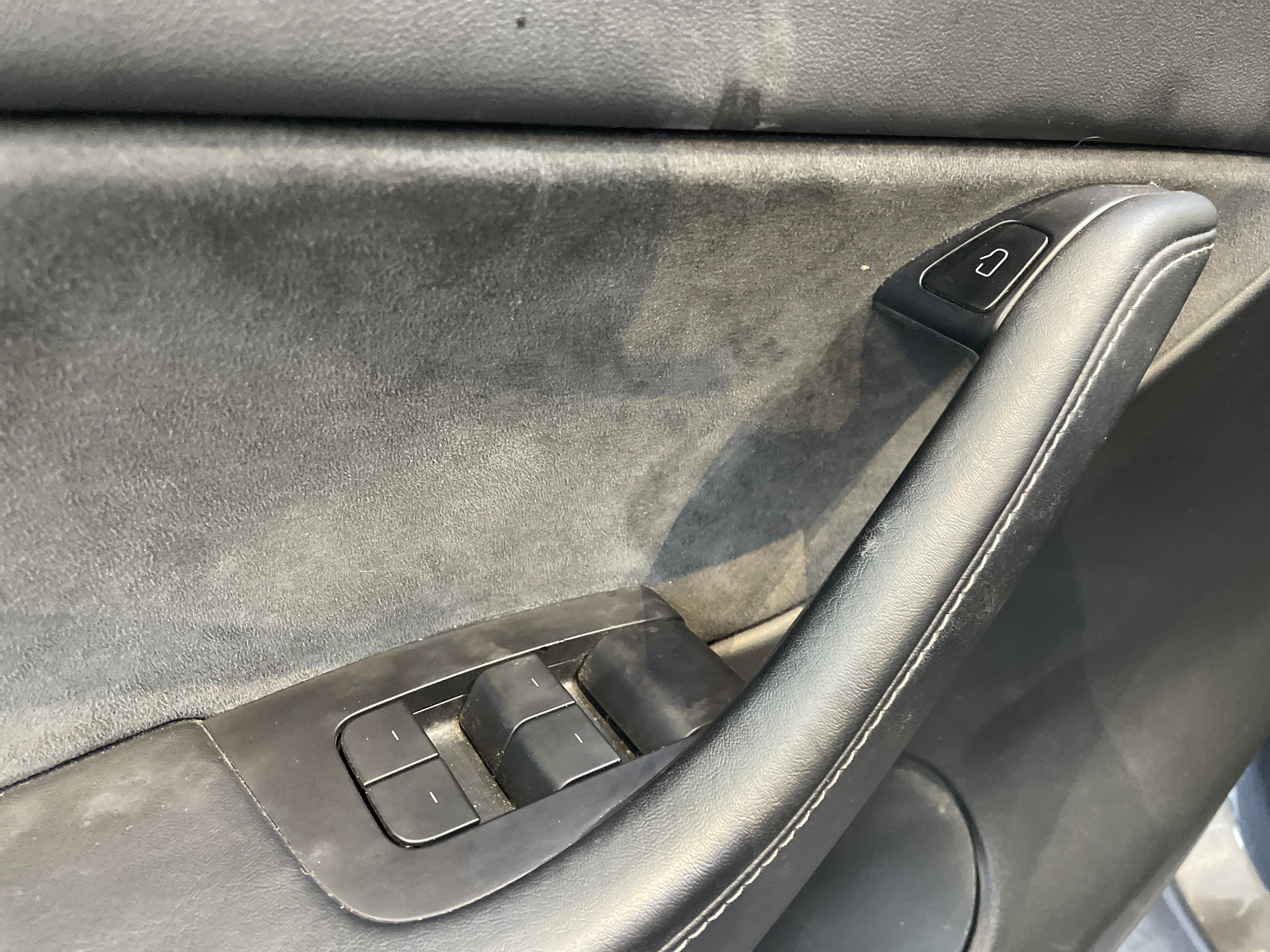 Used 2022 Tesla Model Y Long Range AWD/4WD image 15