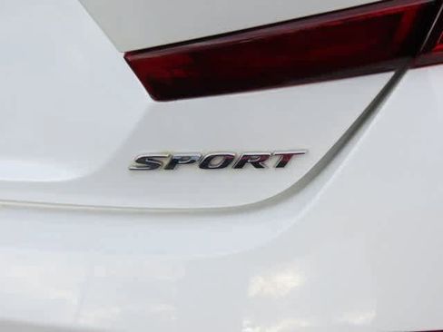 Used 2022 Honda Accord Sport image 8