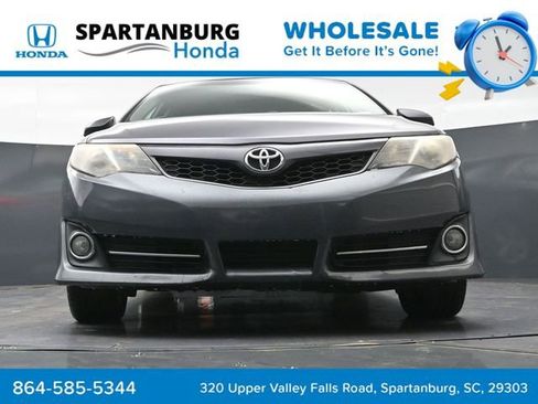 Used 2014 Toyota Camry SE image 32