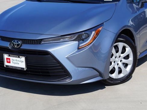 Used 2025 Toyota Corolla LE FWD image 6