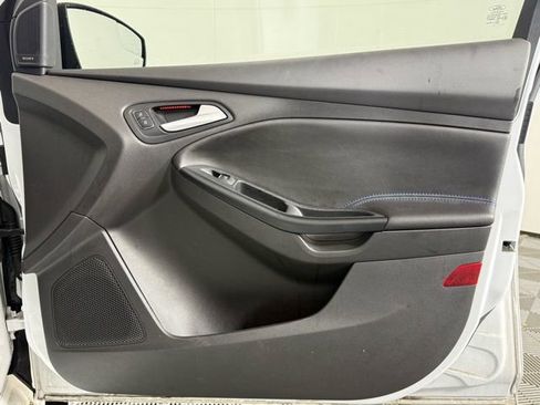 Used 2017 Ford Focus RS image 18