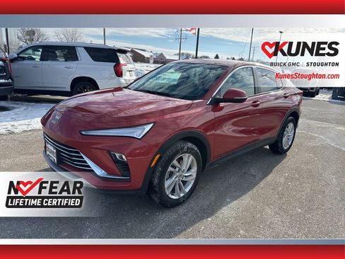 Used 2024 Buick Envista Preferred w/ Advanced Safety Package image 5