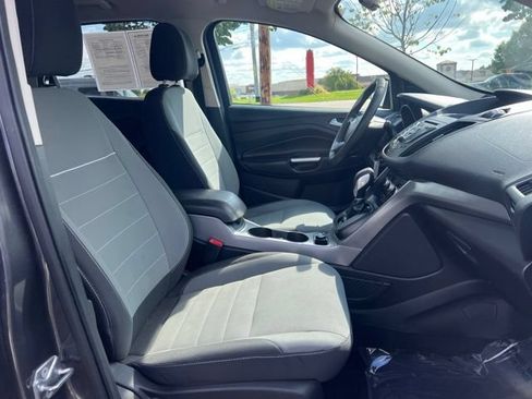 Used 2015 Ford Escape SE FWD image 11