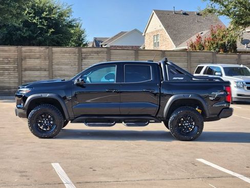 Used 2025 Chevrolet Colorado ZR2 w/ Midnight Edition AWD/4WD image 13